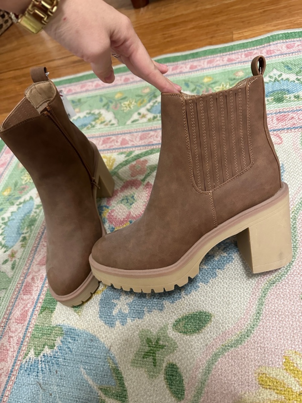Dolce Vita Chestnut Brown Chunky Heel Chelsea Boots